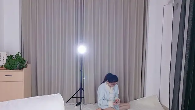 dancing-coco12 (F young) - 今日第四终极目标（现场卸妆播到下班）