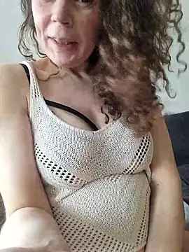 Webcam Model (Isa363636) is live