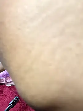 Webcam Model (BonnieRitz)  is live.Free join now!