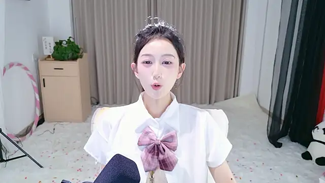 dancing-coco12 - Dancing-Coco12's free webcam