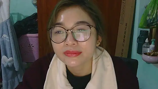 uhem112 - Uhem112's free webcam