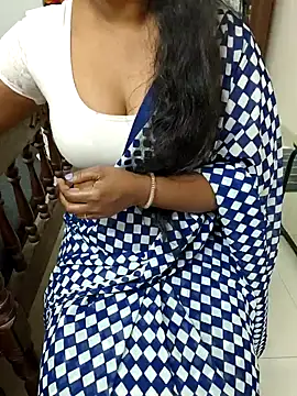 Nikitha_telugu