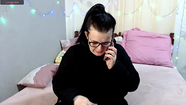 sashabond - SashaBond's free webcam