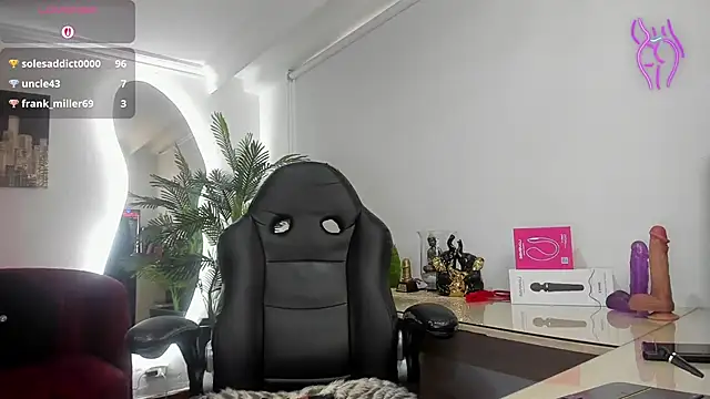 victoriapaker - VictoriaPaker's free webcam - UK Sex Cams