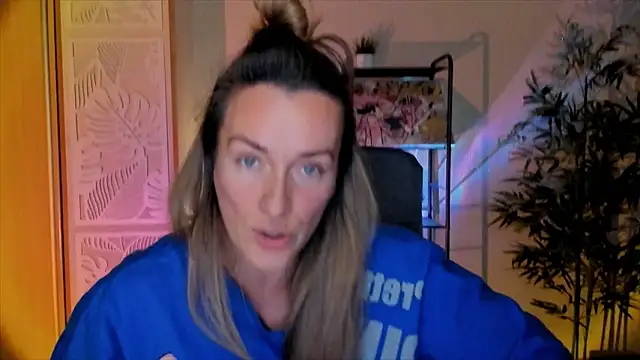 rebeccamartinez - RebeccaMartinez's free webcam