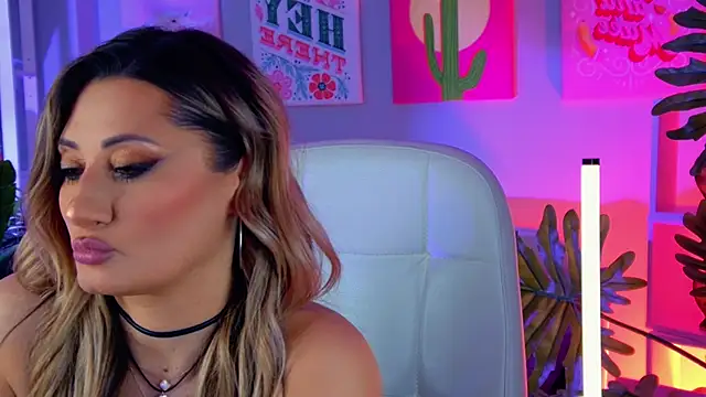 sarahalluring - SarahAlluring's free webcam