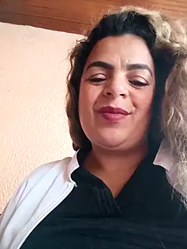 mia-glow - Mia-Glow's free webcam