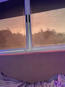 Webcam Model (EmmaJhoons)  is live.Free join now!