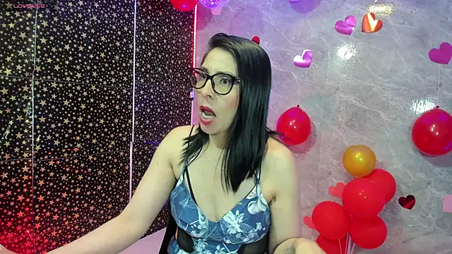 adellelennoxx - Adellelennoxx's free webcam