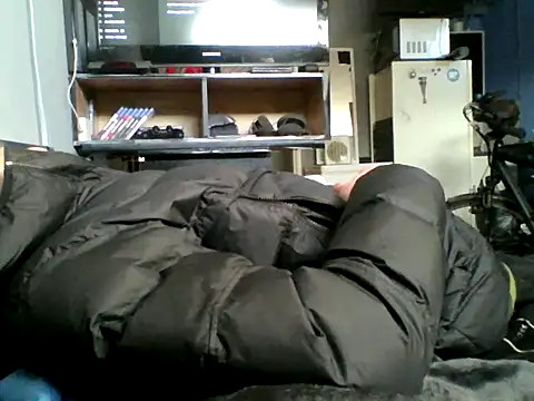 slutviki - Slutviki's free webcam