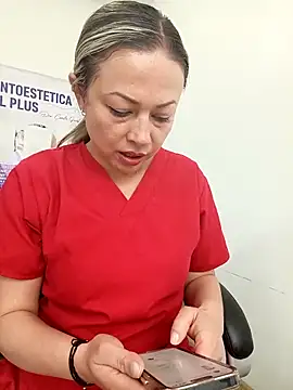 Madisson-04_ Live Webcam on Stripchat