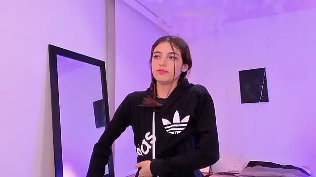 sofiarouge - Sofiarouge's free webcam