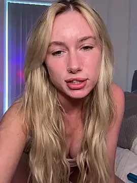 SexySaraxxoo webcam