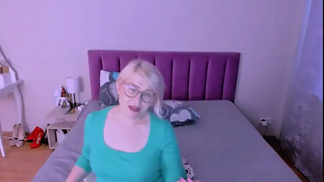 sabrinamacmarren - Sabrinamacmarren's free webcam - UK Sex Cams