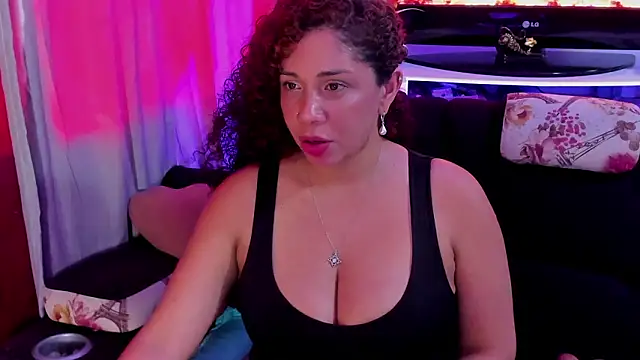 ana_sweet2 - Ana_sweet2's free webcam