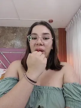 emmasulivan - EmmaSulivan's free webcam