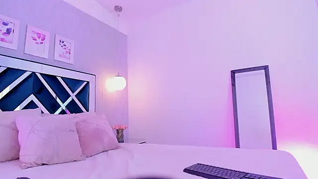 meloody7 - Meloody7's free webcam