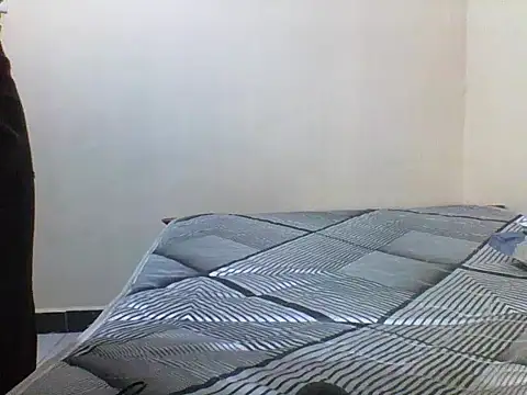 princess-cutie12 - Princess-cutie12's free webcam