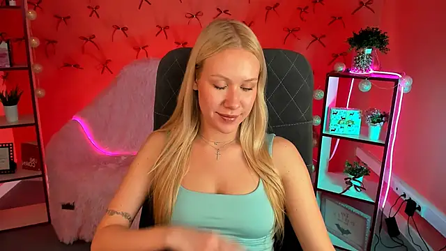 aprilchambers - AprilChambers's free webcam