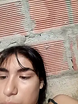 triana-hot18 - Triana-hot18's free webcam