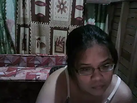 hotty_babe23 - Hotty_babe23's free webcam