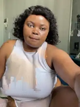 curveysinaa - Curveysinaa's free webcam