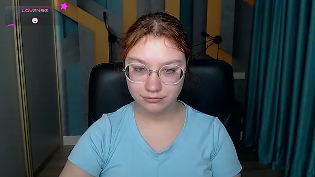 angelinalow - AngelinaLow's free webcam