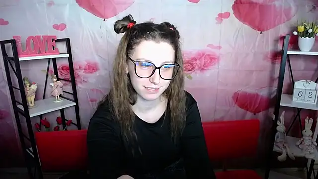 lilianashine - LilianaShine's free webcam