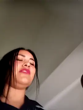 maye__13 - MAYE__13's free webcam