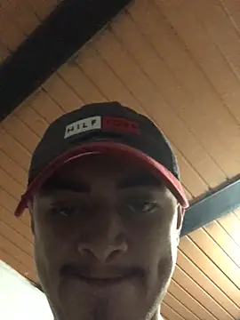 luigi_i - LUIGI_i's free webcam