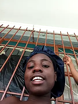 blackpearl_19 - BlackPearl_19's free webcam