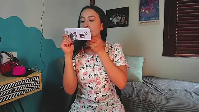 emigomez_ - EmiGomez_'s free webcam