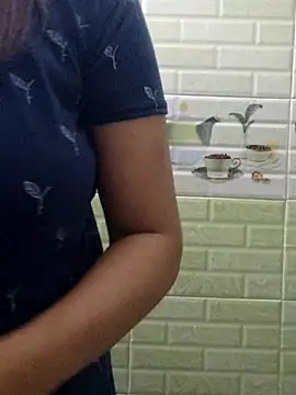 Webcam Model (Tanha18)  is live.Free join now!