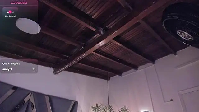 alessandra_wells - Alessandra_wells's free webcam - UK Sex Cams