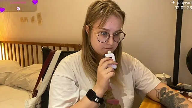 jacywinslat - JacyWinslat's free webcam