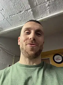 trainwithme (M young) - Lets jerk a bit at gym!!!