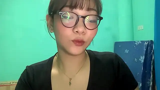 terisayellow - TerisaYellow's free webcam