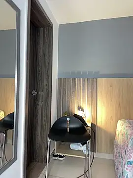 khristen_collins webcam