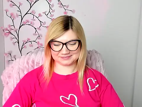 lola_moree - Lola_moree's free webcam - UK Sex Cams