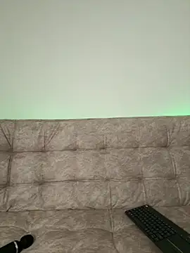 Webcam Model (Megan_Ivy)  is live.Free join now!