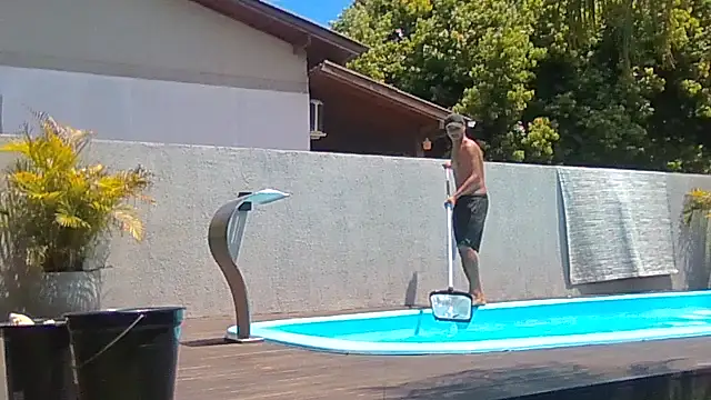 juninholekejr - JUNINHOLEKEJR's free webcam