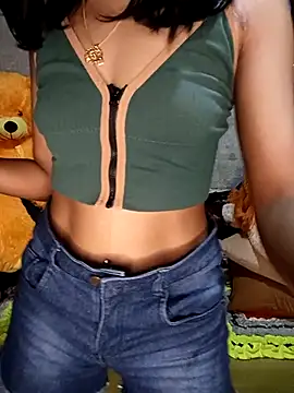 Webcam Model (emali_baba)  is live.Free join now!