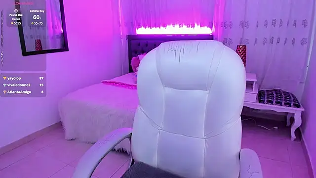 luna_jonnes1 - Luna_Jonnes1's free webcam