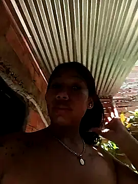 Rous-squir Live Webcam on Stripchat