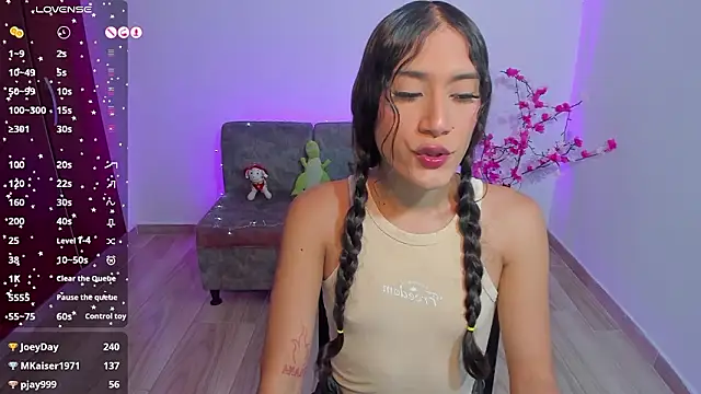 CamilaHarperr_ Live Webcam on Stripchat