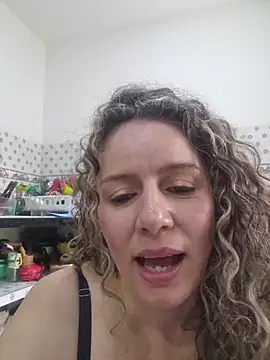 nina_vallon (F milf) - shoiw my tits