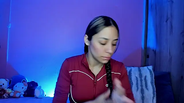 tania_06 - TANIA_06's free webcam