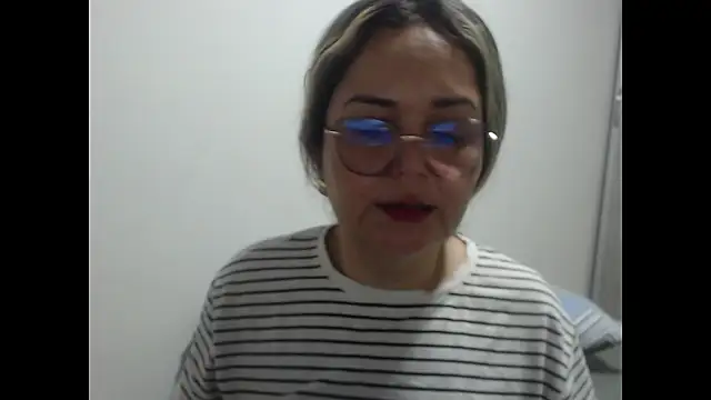 samy_vsn - Samy_vsn's free webcam - UK Sex Cams