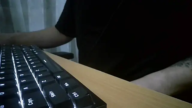 maxxcock29x - Maxxcock29x's free webcam