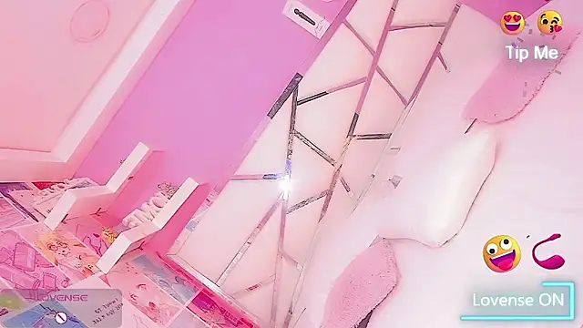 vanessapintoo - Vanessapintoo's free webcam - UK Sex Cams